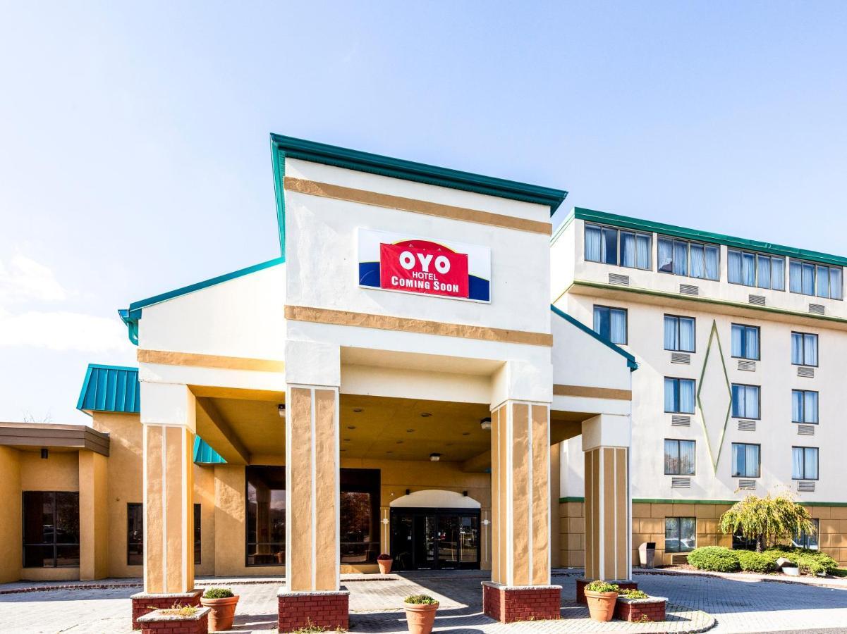 Oyo Hotel East Hanover Nj-10 Экстерьер фото